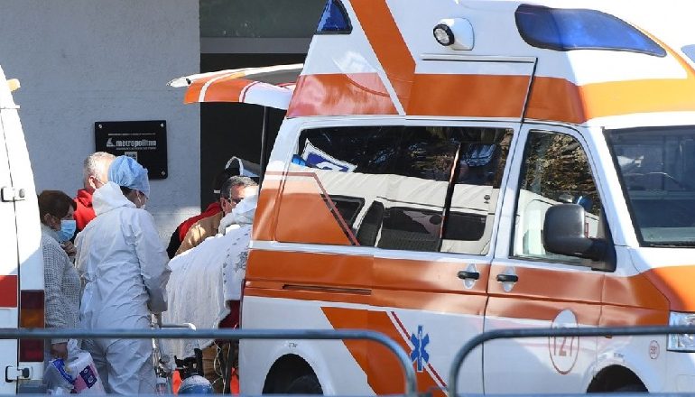 TRAGJIKE/ Ndërrojnë jetë brenda pak orësh nënë e bijë nga COVID në Librazhd