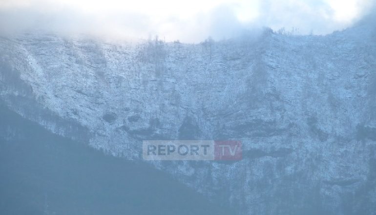 ZBARDHET DAJTI NË TIRANË/ Dëbora e parë këtë dimër vjen në kryeqytet në ditën e parë të vitit