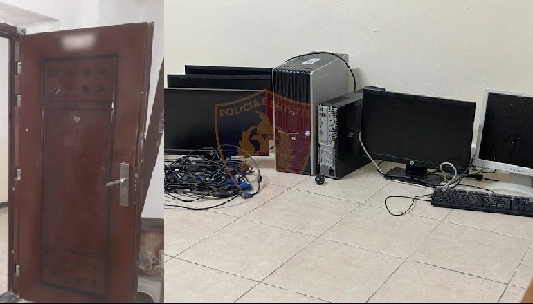 VODHËN 5 KOMPJUTERË DHE AKSESORËT E TYRE NË…/ Ja si e pësuan tre të miturit