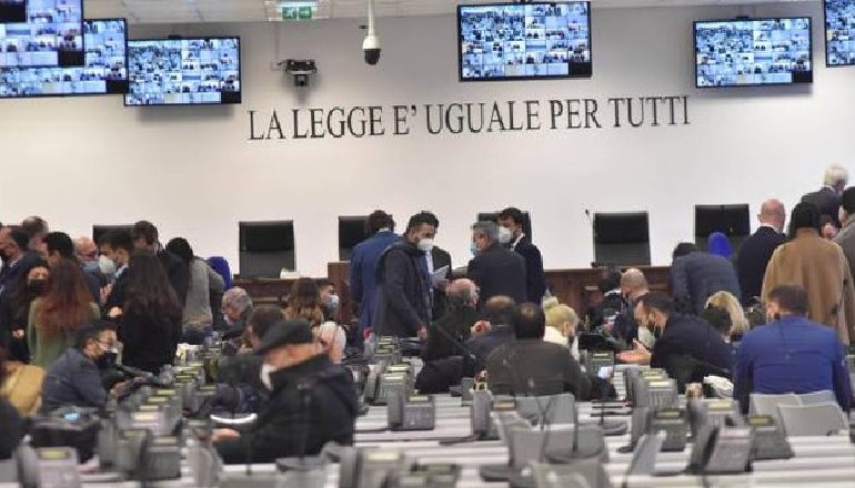 “MAXI PROCESSO 2” NË ITALI/ Gati 400 mafiozë para gjykatës. Për herë të parë edhe 5 shqiptarë në gjyq për Ndraghetën