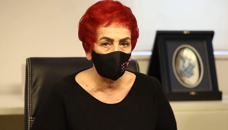 MËSIMI ONLINE/ Çomo: Më mirë auditoret bosh sot dhe spitalet bosh nesër, se e kundërta