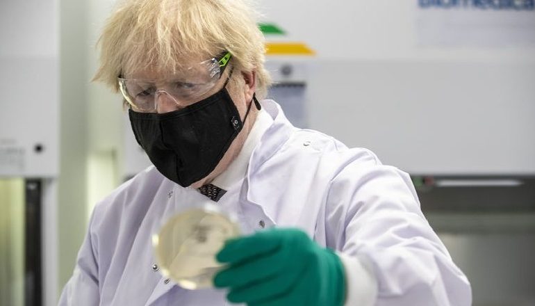 VARIANTI I RI I COVID/ Johnson: Mund të jetë më vdekjeprurës se i pari