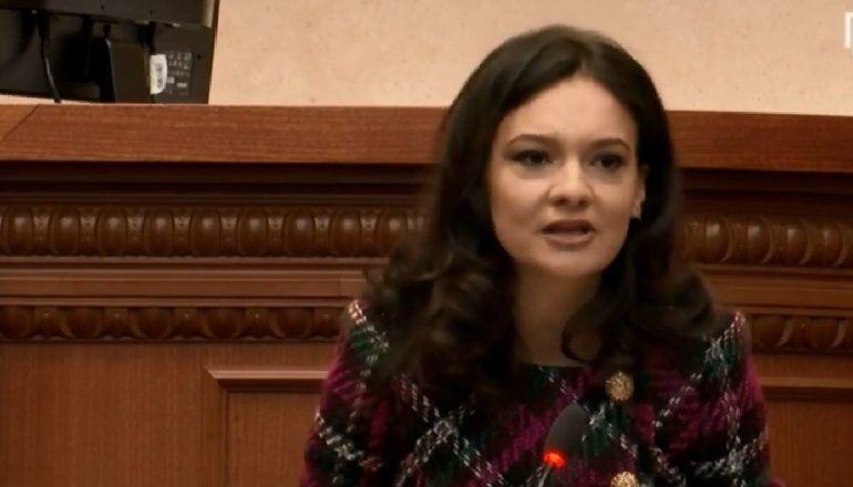 RINDËRTIMI/ Spiropali: Përfitojnë 14 mijë familje, mbi 50 mijë qytetarë…