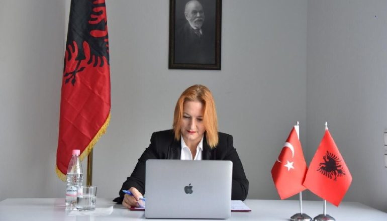 FORUMI I INVESTIMEVE TURQI-SHQIPËRI/ Ministrja Denaj fton investitorët të rrisin prezencën e tyre në vendin tonë