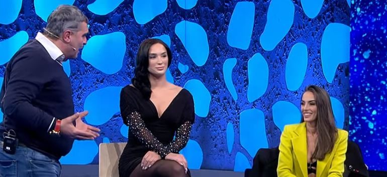 “KE NJË FYTYRË…”/ Kujtim Gjuzi “gjuan” live Anën e “Përputhen”, e krahason me Anisa Markarianin