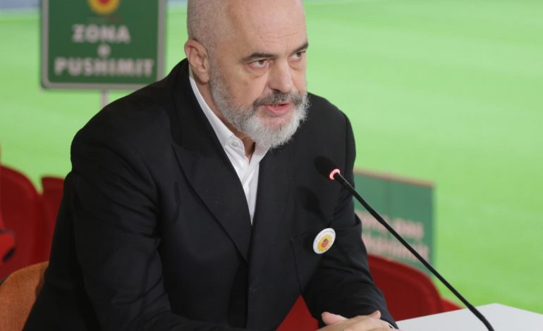 E MBYLL ME BATUTA/ Rama: Më lini kohë të lë “amanetet”, ka media që thonë se e e kam për herë të tretë vaksinën