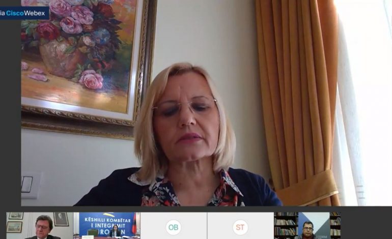 DEBAT NË KËSHILLIN E INTEGRIMIT/ Hysi i kthehet Hajdarit: Mund ta kesh nga mungesa e eksperiencës…