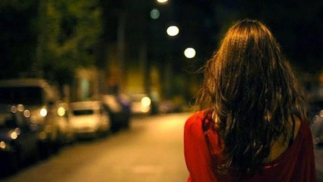 “MAMI DO SHKOJ TEK…”/ Zhduken pa gjurmë dy vajza 16 vjeçare në Tiranë, familjet…