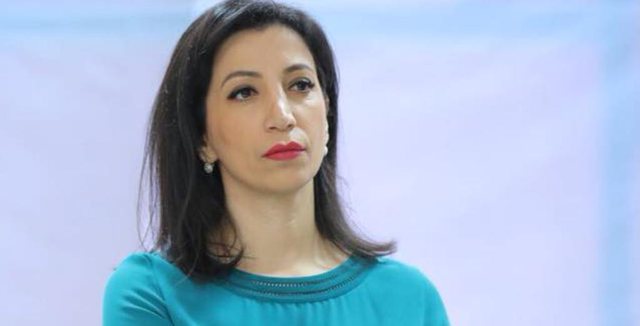 JEP LAJMIN E MIRË/ Ministrja Kushi: 2021 fillon me rritjen e pagës së mësuesve prej 15%