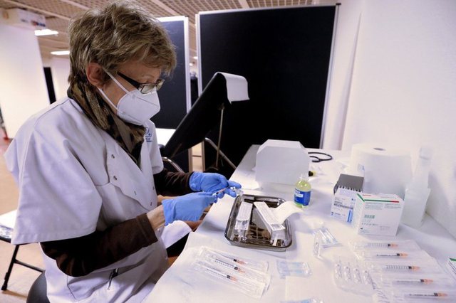 “ZEMËROHEN” VENDET E BASHKIMIT EVROPIAN/ Pfizer ngadalëson dërgimin e dozave të vaksinave