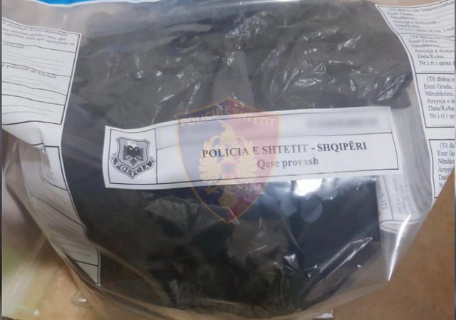 U KAPËN ME 8 KILOGRAMË KANABIS/ Arrestohen dy të rinjtë në Durrës, shpallet në kërkim një tjetër (EMRAT)