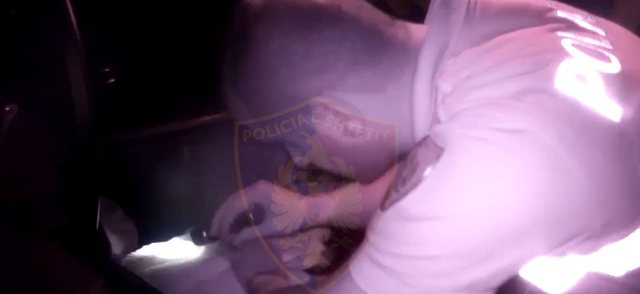 I DEHUR NË TIMON DHE ME PISTOLETË/ “Shqiponjat” arrestojnë të rrezikshmin nga Shijaku