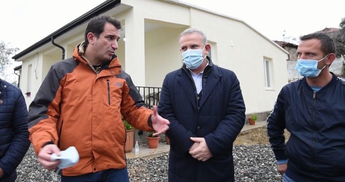 IRONIZON BASHËN/ Veliaj: Një fëmijë i parritur e gjumash nuk mund ta kthejë gjumin në sport kombëtar