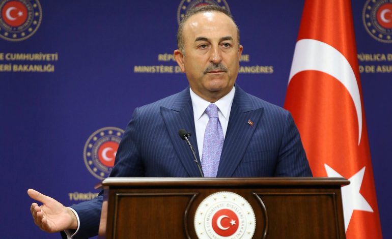 “RAMA PATI ROL TË RËNDËSISHËM”/ Turqia fton Greqinë për bisedime në Tiranë. Cavusoglu: Do jem në Tiranë, gati të takohem me Dendias