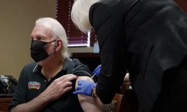 NBA/ Vetëm 1 pozitiv nga 20 janari, Gregg Popovich merr vaksinën anti-Covid