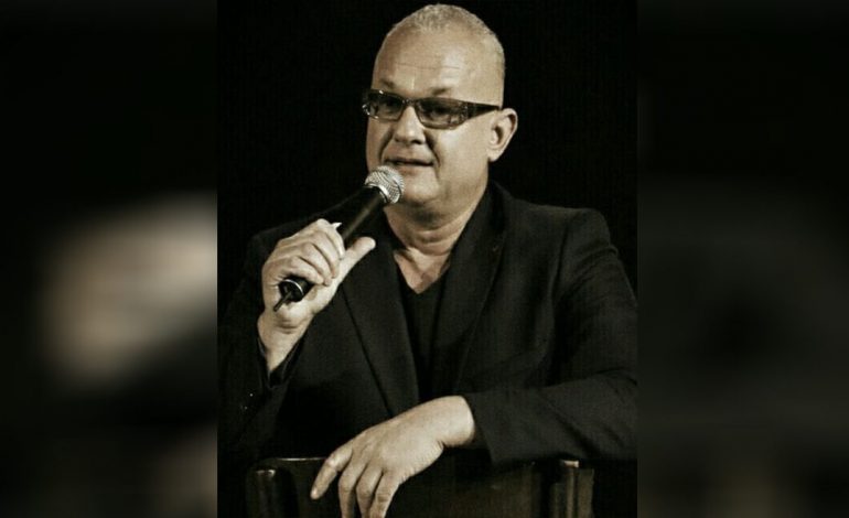 “E UROVA PËR VITIN E RI”/ Kantautori rrëfen bisedën e fundit me Kujtim Prodanin: Ishte optimist, “vrapoi” shpejt si artist
