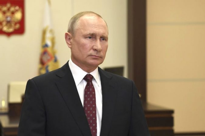 COVID-19/ Presidenti Putin urdhër të prerë: Nisni vaksinimin masiv kundër koronavirusit në Rusi