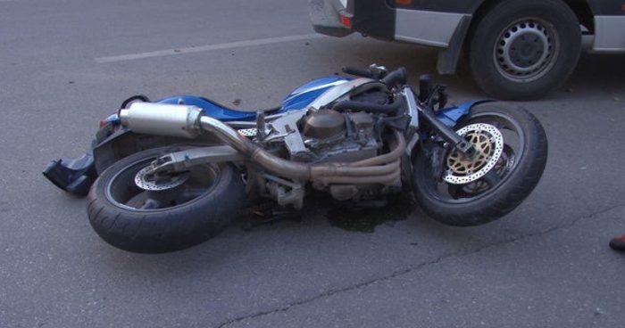 AKSIDENT TRAGJIK NË SHKODËR/ Makina përplas motoçikletën, humb jetën drejtuesi