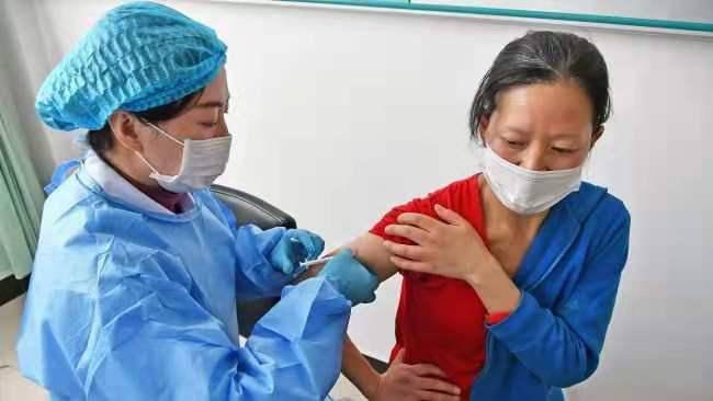 PANDEMIA/ “The Washington Post”: Shpejtësia e vaksinimit në Kinë, 50 milionë brenda një…