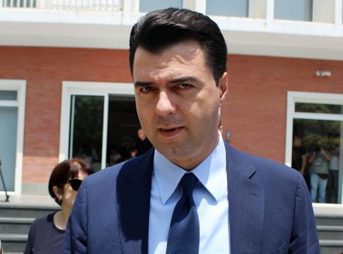 NGA LISTA E ZGJEDHËSVE TEK…/ 7 alibitë e PD-së që sinjalizojnë humbjen e zgjedhjeve të 25 prillit