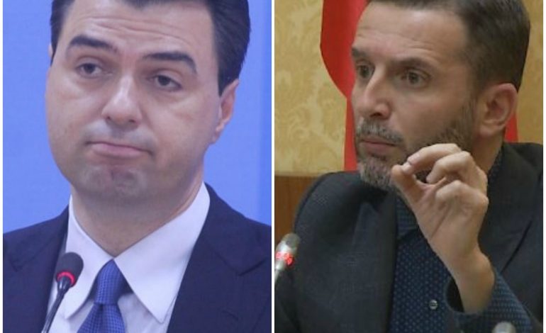 IRONIA E BRAÇES/ “Ora 14:10, u zgjua! Po pse nuk na i kursen LYLËLLËQET në ditën e parë të vitit?”