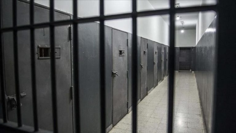 “MË KANË BRAKTISUR…”/ Detaje nga vetëvrasja në Peqin, ja çfarë fliste i dënuari me shokët e tij në qeli