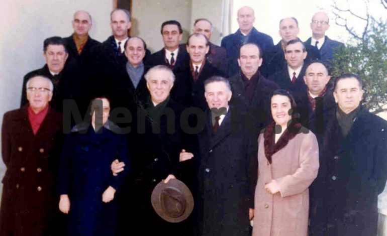 DOSSIER/ Enver Hoxha në mbledhjen për shëndetin e “shokëve të udhëheqjes”: Nga sëmundjet që kanë Hysniu me Hakinë…