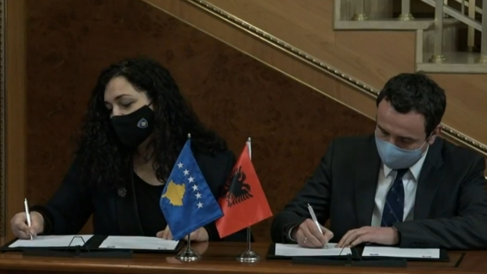 KOSOVË/ Vjosa Osmani garon së bashku me Albin Kurtin në zgjedhjet e 14 shkurtit