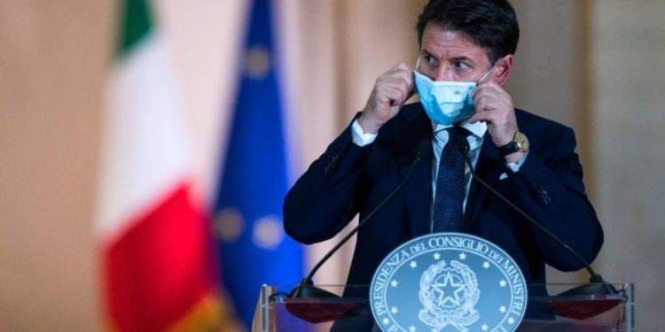E BUJSHME/ Kryeministri Italian Giuseppe Conte njofton dorëheqjen