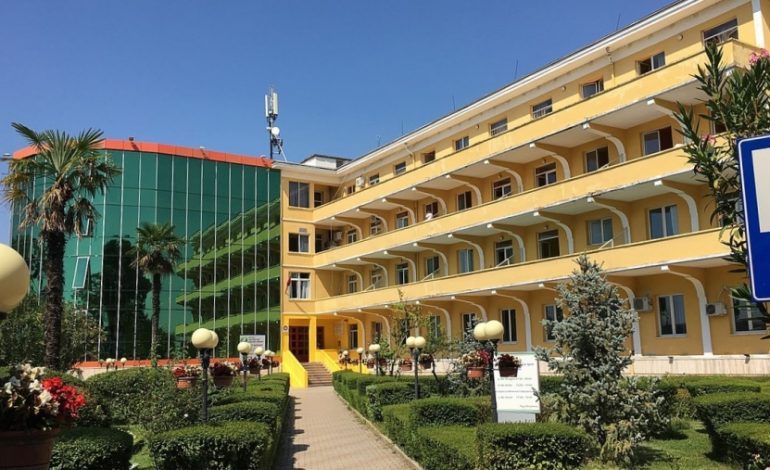 NGA NESËR “SHEFQET NDROQI” PRET VETËM URGJENCAT NGA TIRANA/ Ja si paraqitet situata në spitalet COVID-19