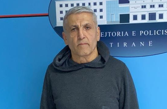 NGJARJA TRAGJIKE NË “ASTIR”/ Dëshmia e 59-vjeçarit që vrau dy motrat: Frekuentohesha me të dyja, me Zhanetën isha i lidhur, por…