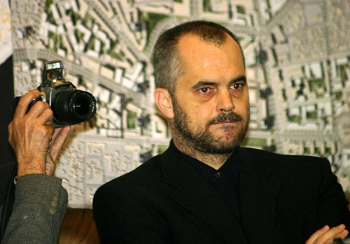 TREGON HISTORINË E PAZAKONTË/ Rama: Kur isha kryetar bashkie dikush bëri foto me mua dhe hiqej si…