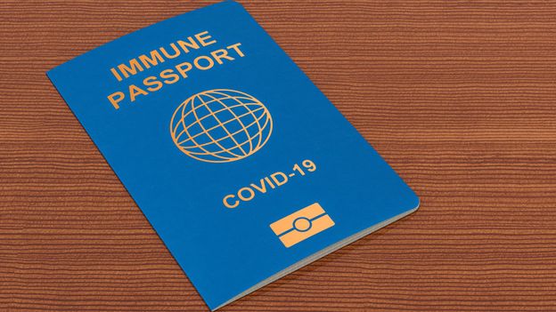 ANALIZA/ Premtimi dhe rreziqet e “pasaportave të vaksinave”