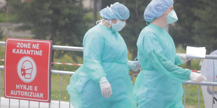 RRITJA E RASTEVE NGA COVID-19/ Bashkia e Divjakës vendos mbylljen pa afat të tregjeve