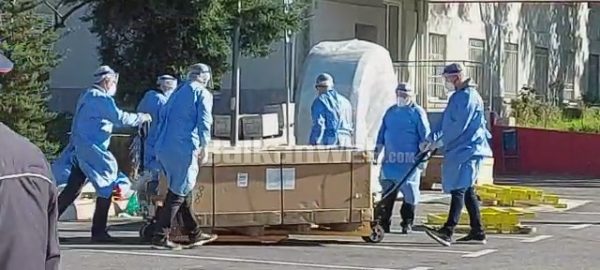 PREJ MUAJSH PËRBALLË PANDEMISË SË COVID-19/ Infektivi me një skaner të ri në repartin imazherik (VIDEO)