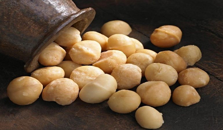 LUFTONI DIABETIN, SËMUNDJET E ZEMRËS DHE KANCERIN/ Këto janë disa nga “ushqimet” që duhet t’i konsumoni patjetër