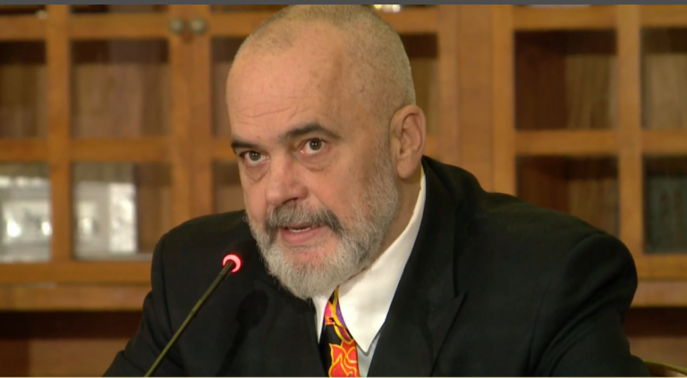 PAGAT E MËSUESVE/ Rama: Rritja është bërë sipas funksioneve. Nuk është 7 herë 7 baraz 42
