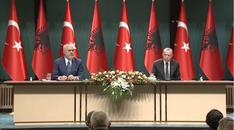 ZBULON “BASTIN”/ Rama: Për 3 muaj ndërtohet spitali i Fierit. Erdogan: Do ta bëjmë para zgjedhjeve të 25 prillit
