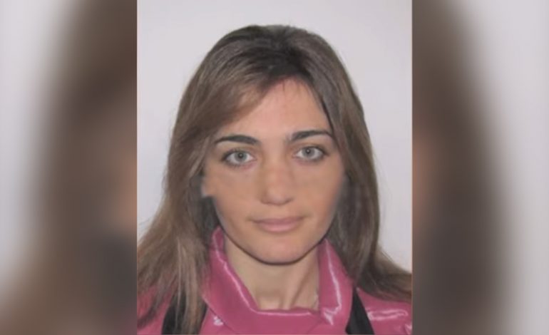 VODHI PACIENTIN ME COVID NË SPITALIN INFEKTIV/ Kjo është infermierja që u arrestua sot (FOTO)