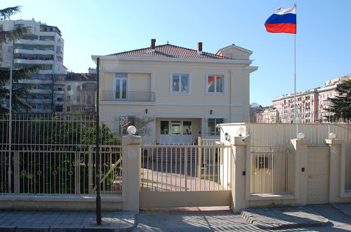 E FUNDIT/ Shqipëria shpall “NON GRATA” diplomatin rus: Të largohet brenda 72 orësh nga Shqipëria