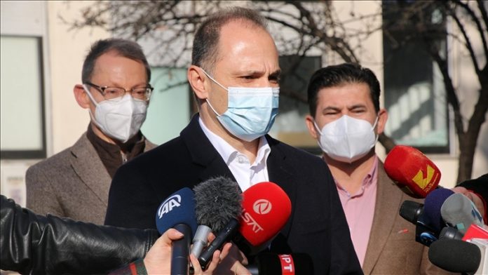 PANDEMIA/ Maqedoni e Veriut, kryeministri: Vaksinimi do të kryhet në 3 faza