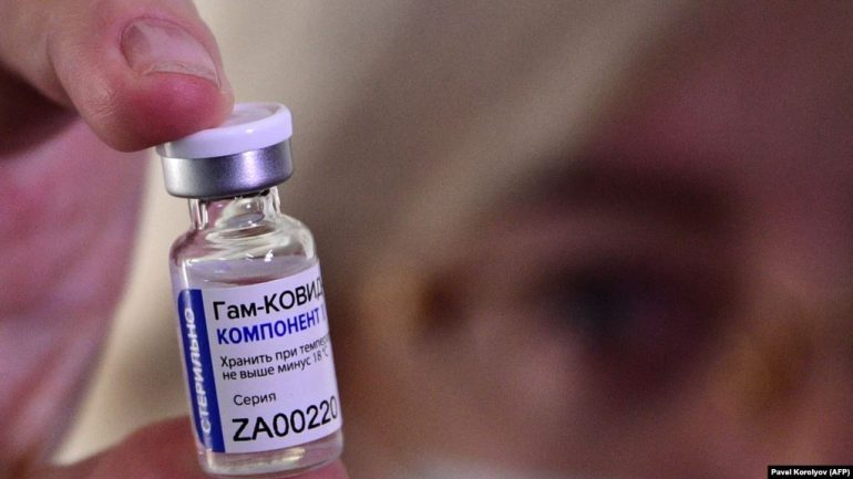 KORONAVIRUSI/ BioNtech premton: Do të prodhojmë dy miliardë doza të vaksinës anti-Covid gjatë këtij viti