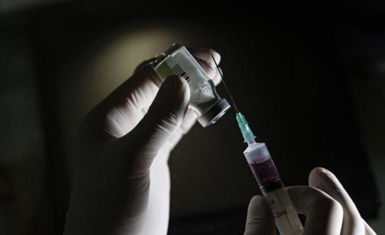 “TËRBOHEN” MEDIAT PRANË OPOZITËS/ Ja si po i mashtrojnë shqiptarët për vaksinën e COVID-19