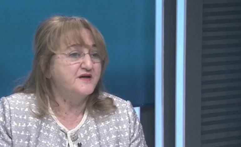“MJEKJA MË MORI DUKE QARË…”/ Rakacolli flet për vdekjen e 18 vjeçarit dhe 32 vjeçares që sapo ishte bërë nënë