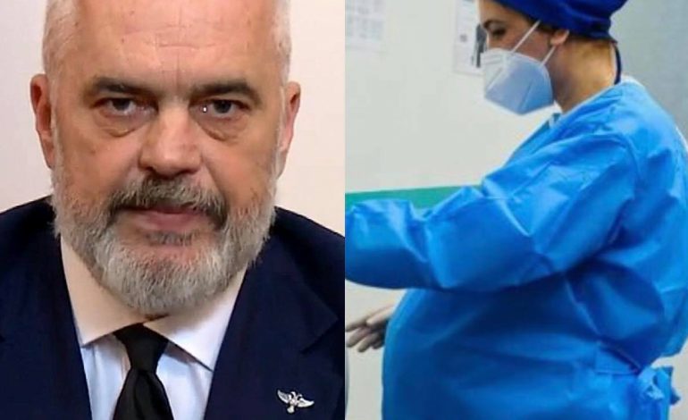 “PREJ DITËS SË PARË…”/ Rama nxjerr foton e infermieres shtatzënë në krye të detyrës: Respekt për armatën e bluzave të bardha