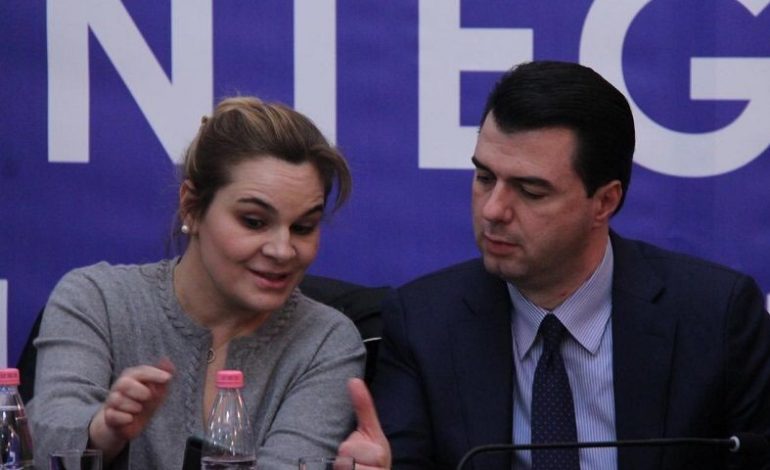 NË 9 QARQE VEÇ DHE NË 3 BASHKË/ Ja si do funksionojë skema Basha-Kryemadhi për zgjedhjet e 25 prillit