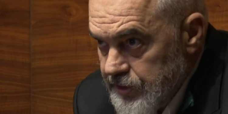 “KAM KËRKUAR QË…”/ Rama: Ftojmë 50 mjekë nga KOSOVA për të bërë dy dozat e vaksinave në Shqipëri