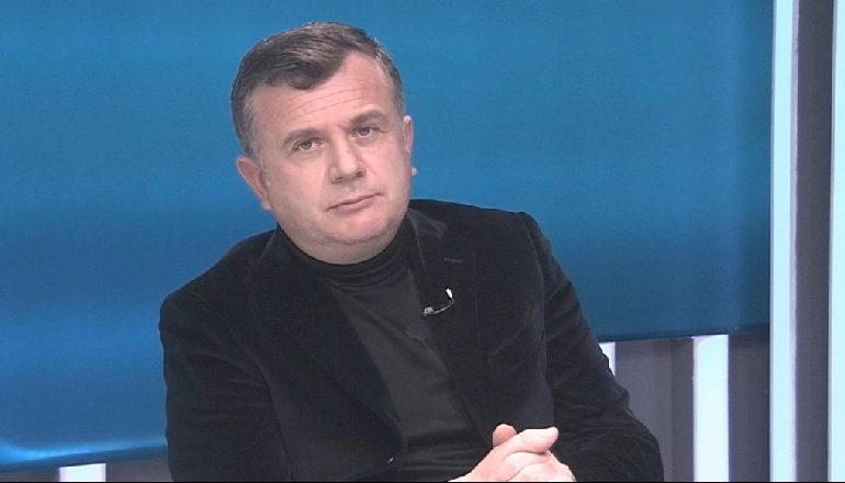 “RAST I RRALLË”/ Balla: Meta që nga dita e parë në presidencë nuk ka reshtur së bëri FUSHATË