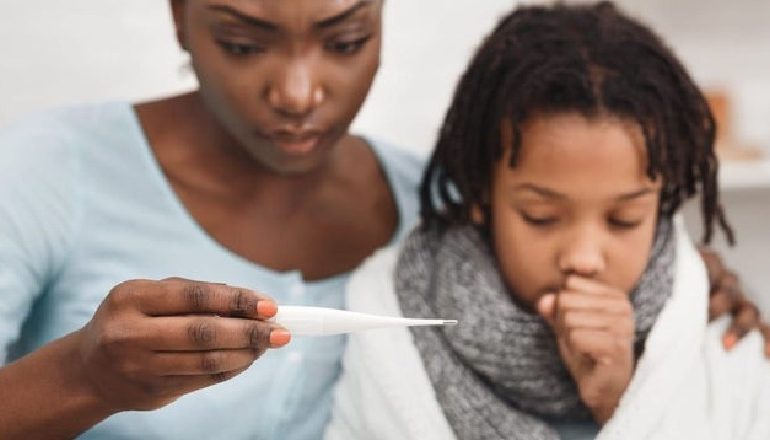 NDIZET ALARMI/ Ekspertët të shqetësuar: Deri në 100 fëmijë në javë në Mbretërinë e Bashkuar të shtruar në spital me sëmundje të rrallë post-COVID
