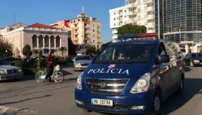 E RËNDË NË SHKODËR/ Vetëvritet aksidentalisht me armë gjahu 12-vjeçarja